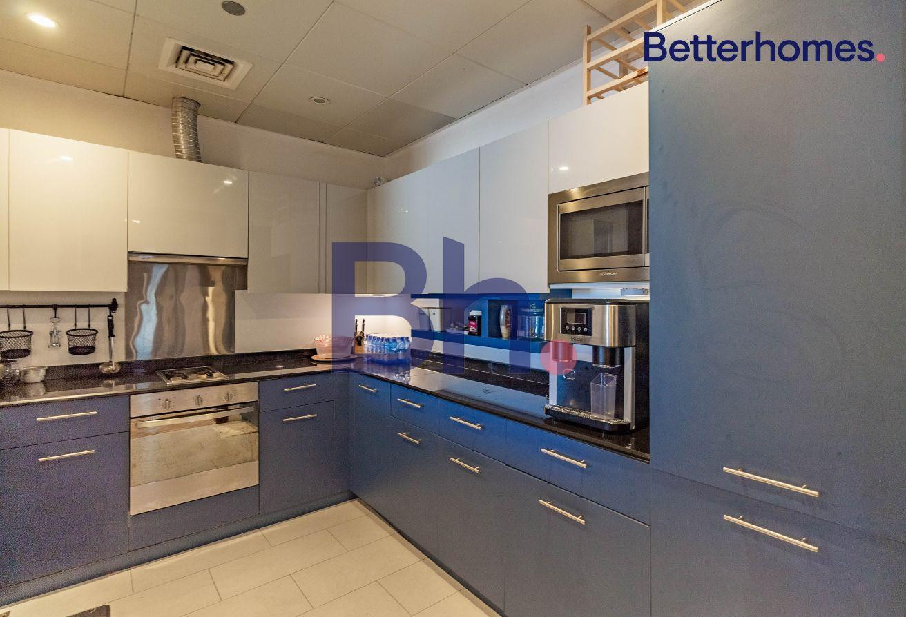MODERN | 1 BEDROOM PLUS OFFICE | PRIME LOCATION - Apartment in West Porto Drive