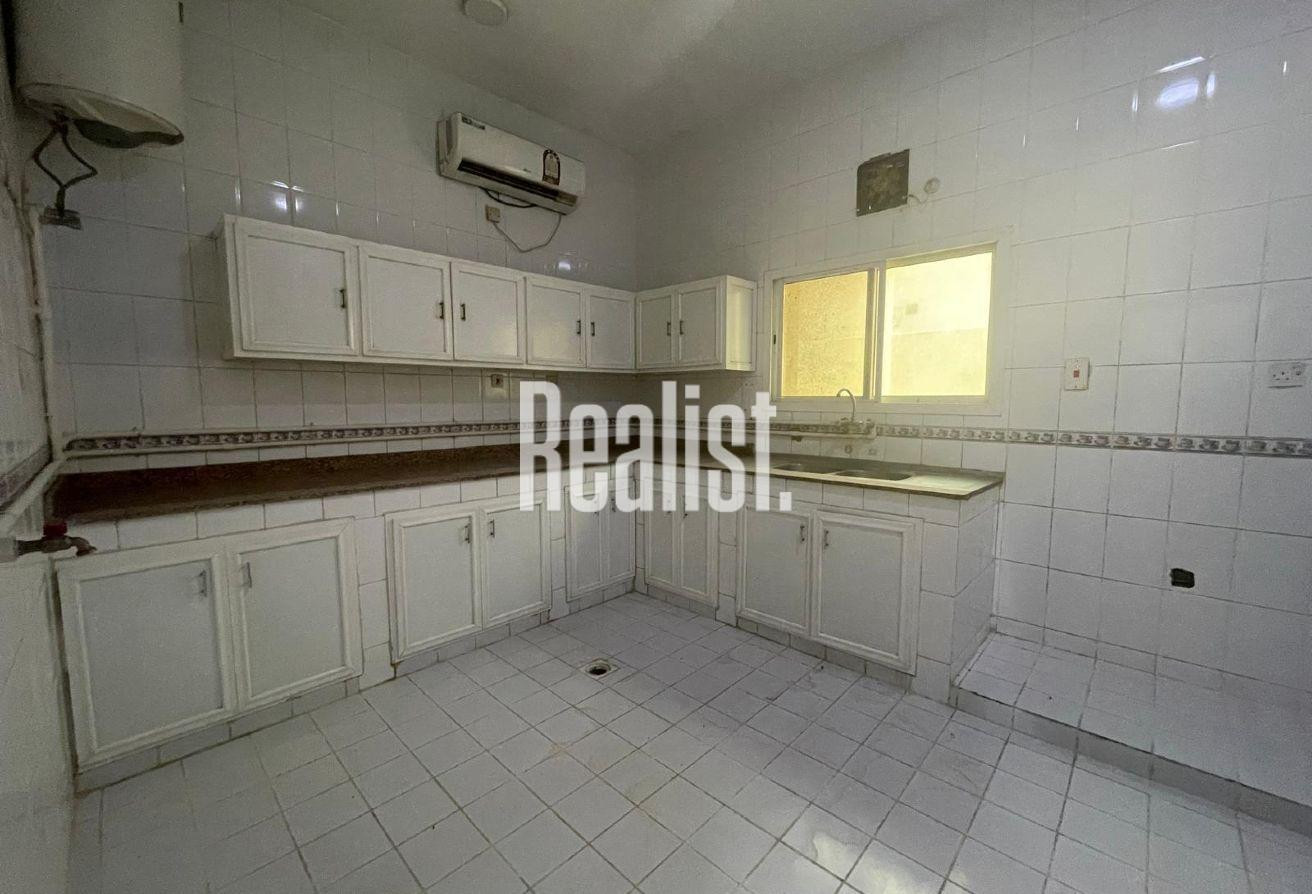 LADIES STAFF | 5 BDRM COMPOUND VILLA IN AIN KHALED - Compound Villa in Ain Khaled
