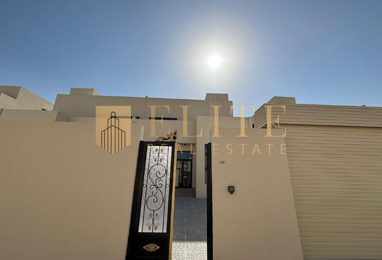 Elegant 5BR Villa in Umm Salal - Villa in Doha