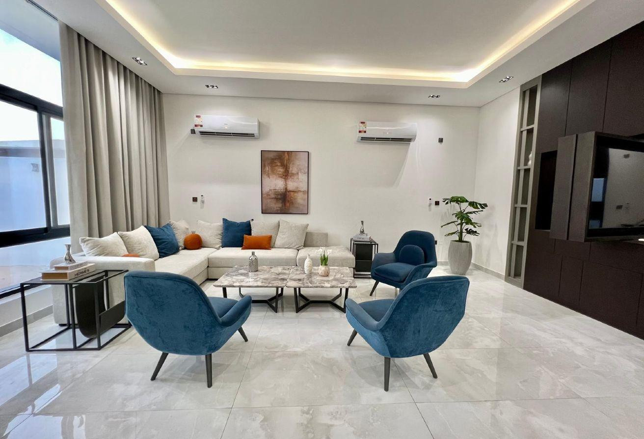 For sale: Standalone villa in Old Thumama