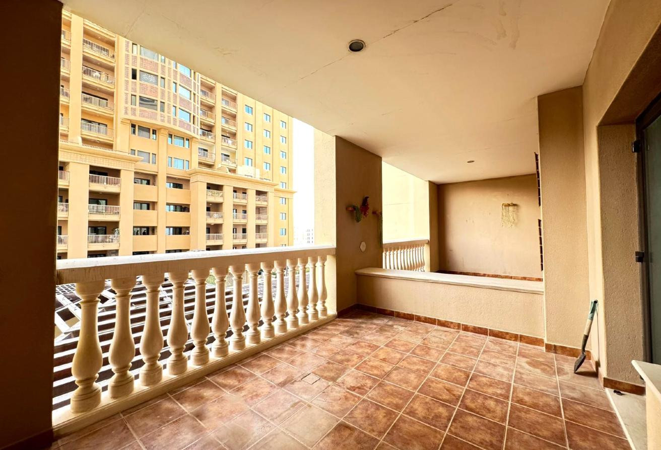 SPACIOUS SF 1BHK APT WITH BLACONY - Apartment in Porto Arabia