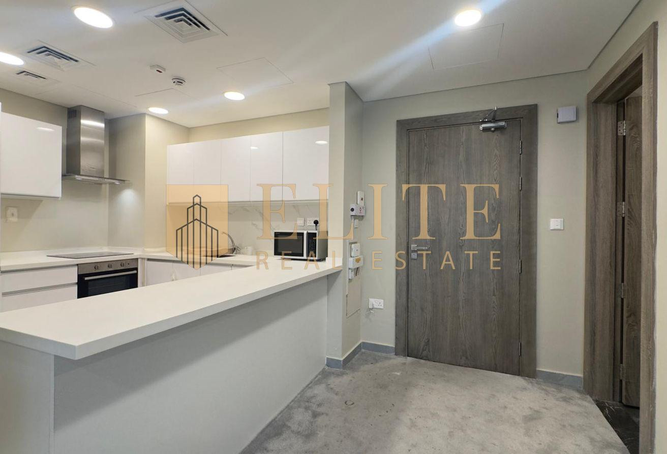 Luxury Furnished 1BHK in The Pearl | 8.5K Incl.