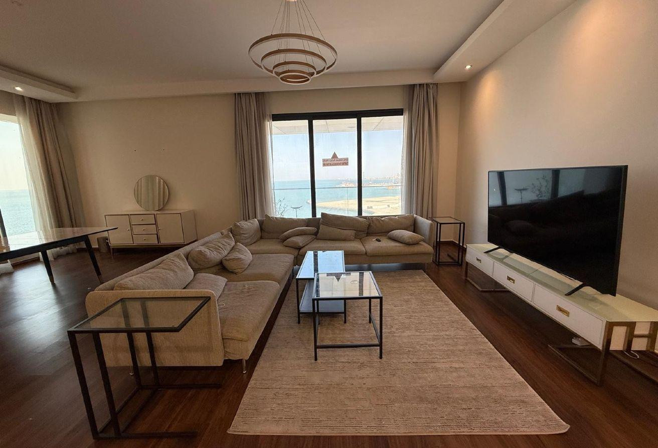 FULL MARINA VIEW / PREMUIM LOCATION / BALCONY