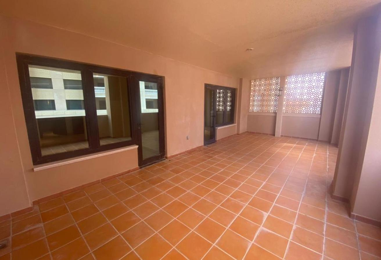 AMAZING 1 BEDROOM-S/F-PLUS ONE MONTH FREE - Apartment in West Porto Drive