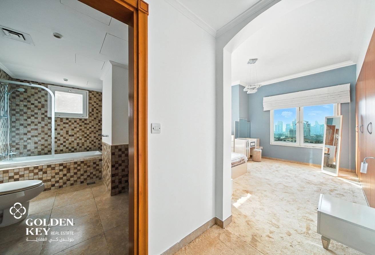 Furnished 3 BHK+Maid APT with Balcony for SALE - Apartment in East Porto Drive