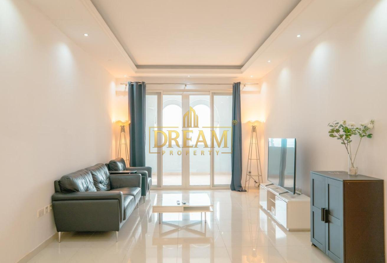 Spacious 2 BHK | Fully Furnished | Seaview Balcony - Apartment in Viva Central