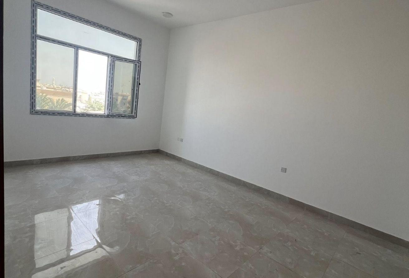 Unfurnished Apartment for Rent in Al aziziyah. - Apartment in Al Aziziyah