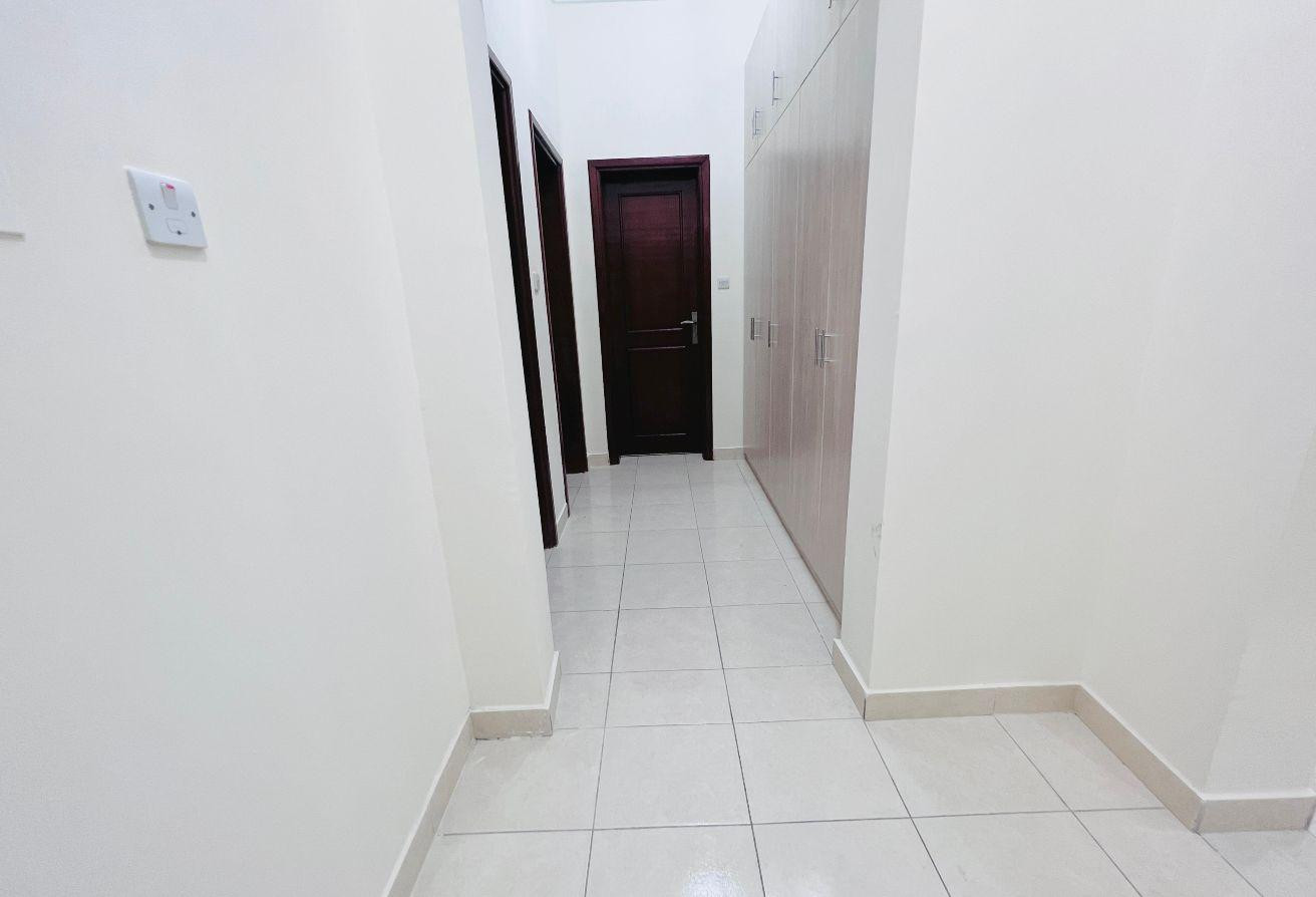 NO COMMISSION!!3BHK AVAILABLE IN MADINAT KHALIFA - Apartment in Madinat Khalifa Building 58