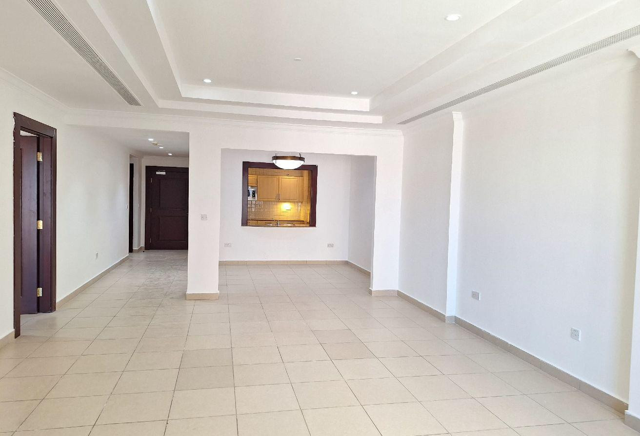 1 BED SEMI-FURNISHED 2 PARKING TITLE DEED - Apartment in West Porto Drive