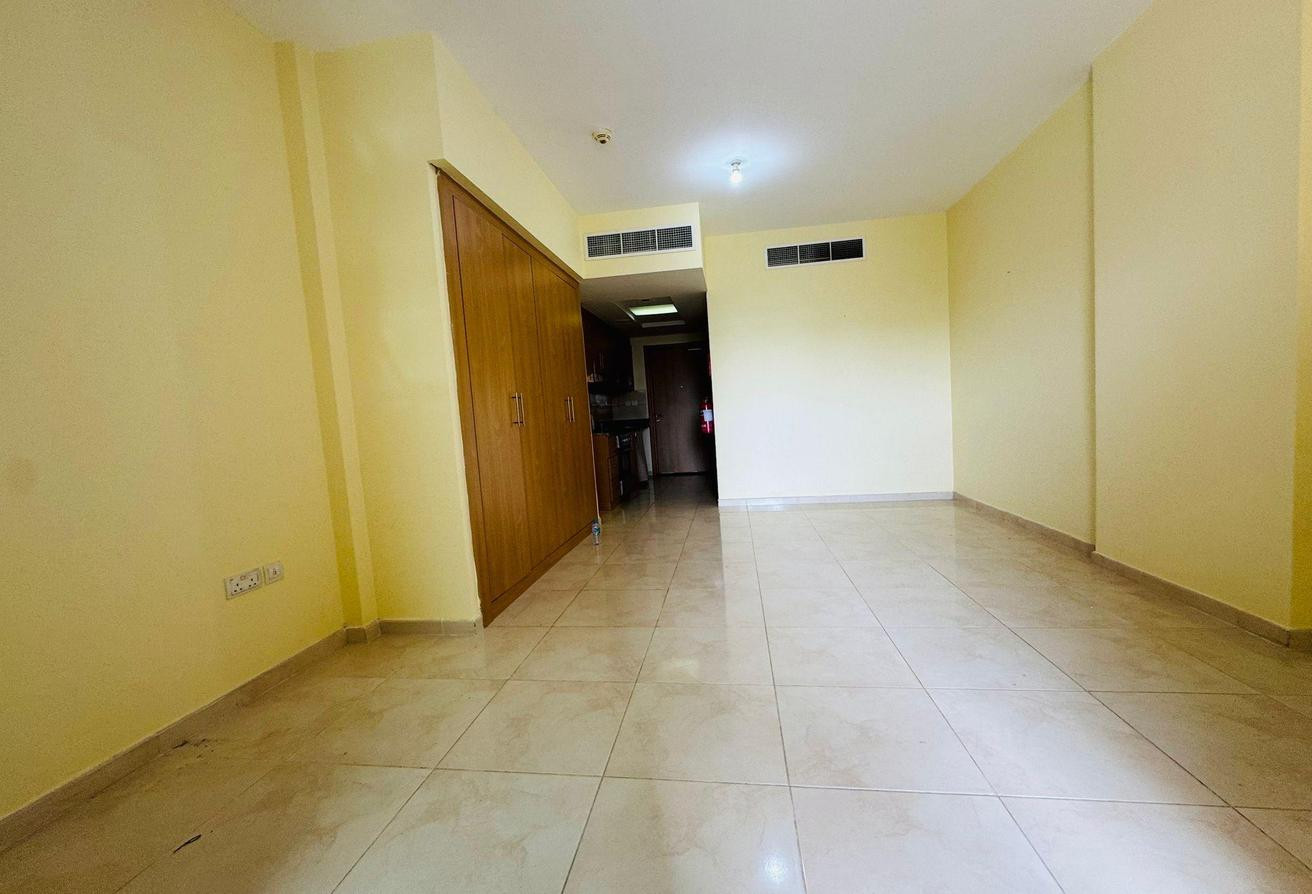 Studio | Furnished | QAR. 4,000 | Balcony