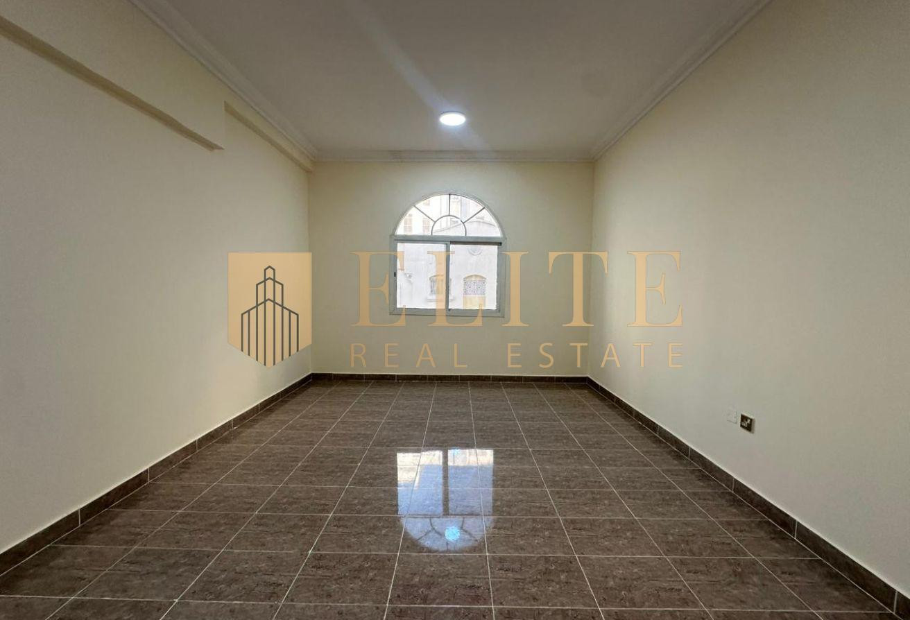 Spacious 3 BR Unfurnished Apartment | Bin Mahmoud - Apartment in Al Jazeera Street
