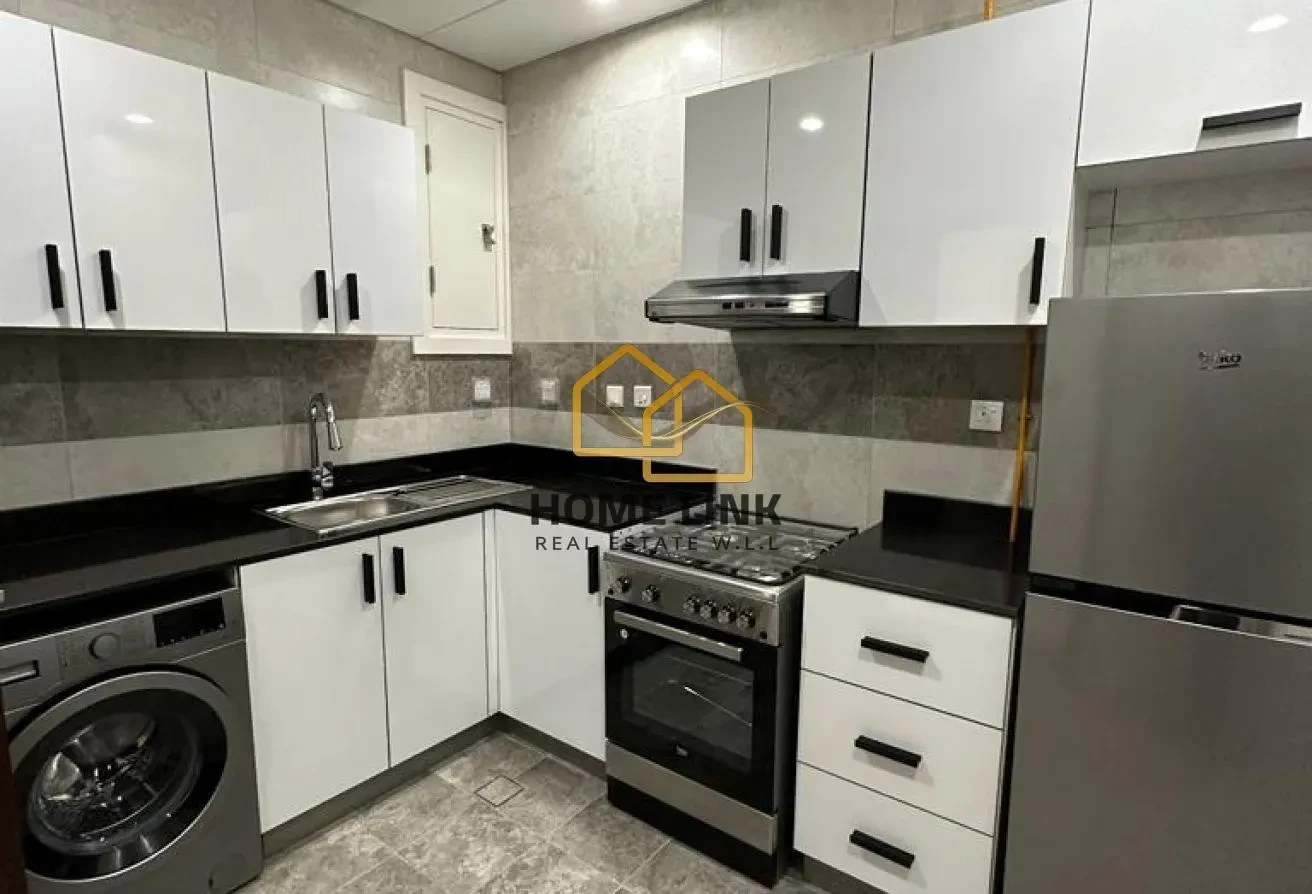 ELEGANT FF 1 BEDROOM APARTMENT WITH BALCONY - Apartment in Seville Residence