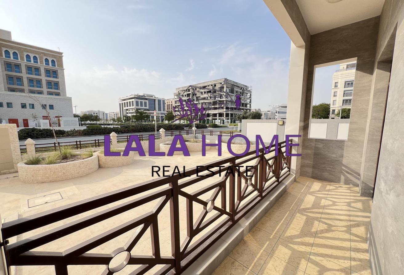 Two rooms and a hall alweseel lousel fox