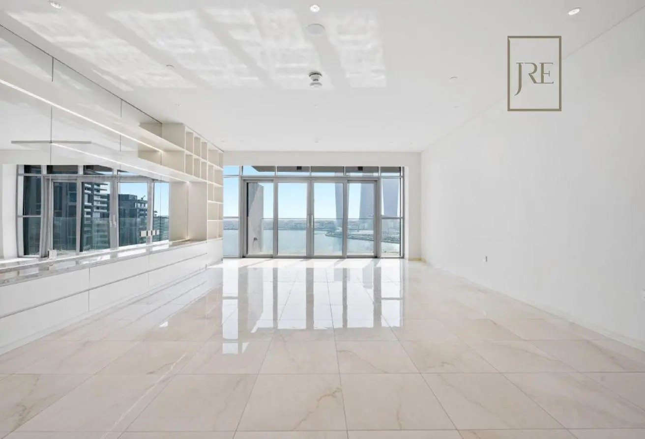 HURRY UP / GOOD INVESTMENT / STADUIM VIEW