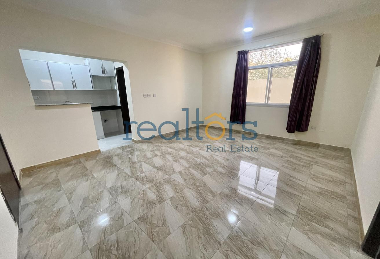 Massive Executive Female Staff Villa | 8 Master BR - Villa in Al Gharrafa
