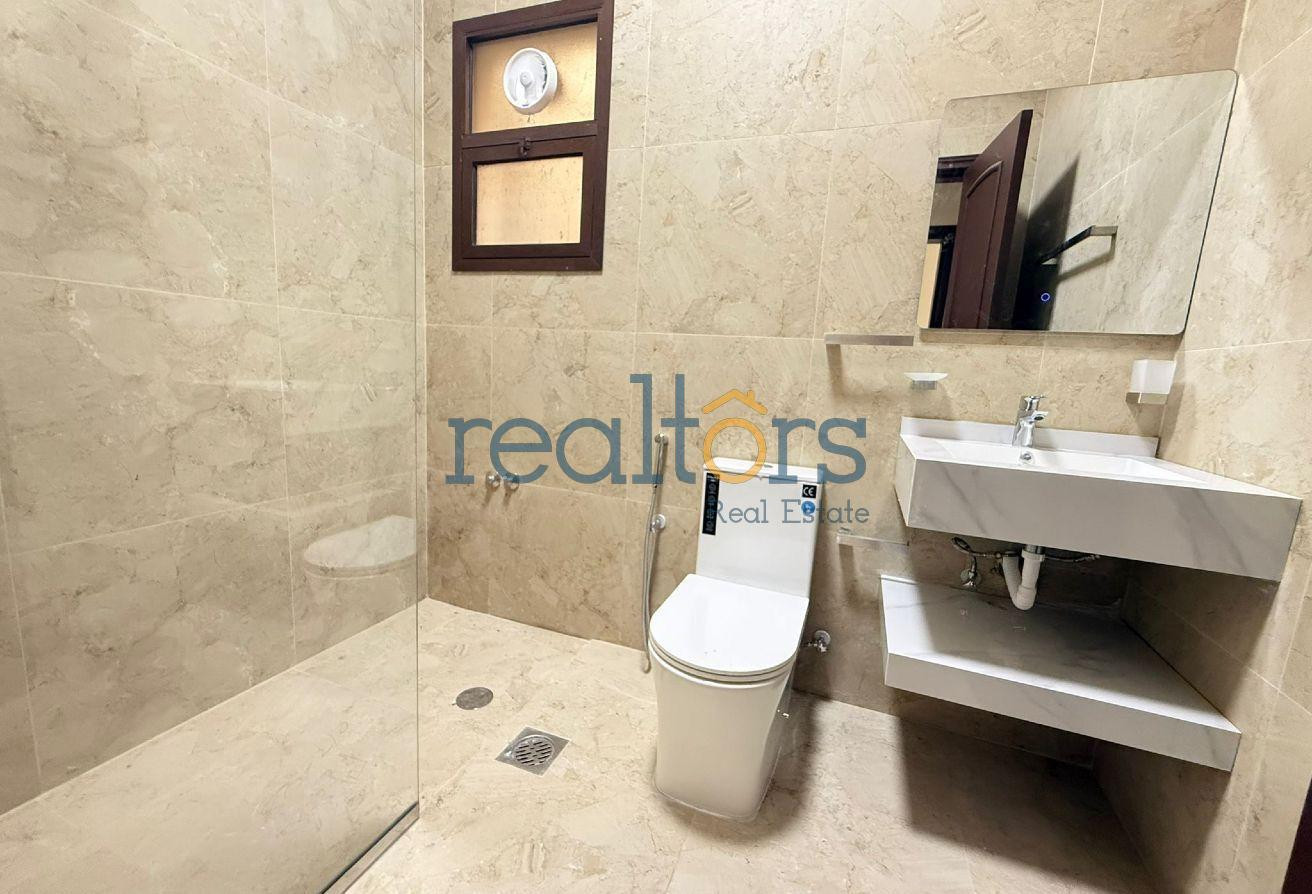 elegant 5-bedrooms plus maid villa in al Waab