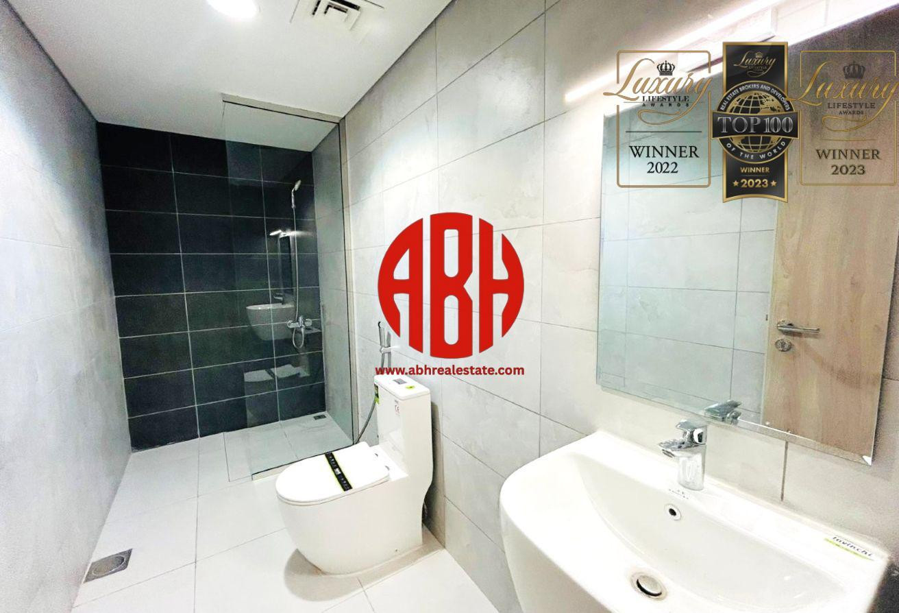 BRAND NEW UNIT | SPACIOUS 2 BDR | ONE MONTH FREE - Apartment in Al Erkyah City