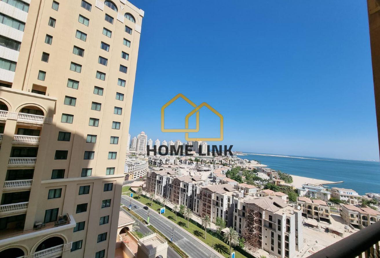 SPACIOUS AND COZY 1 BEDROOM FF APT IN THE PEARL - Apartment in West Porto Drive