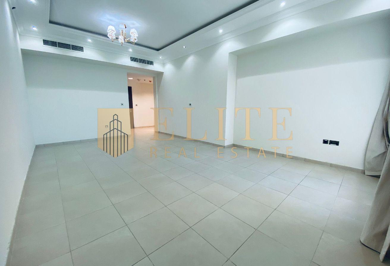 sea view 2BR semi furnished bills including - Apartment in Marina District