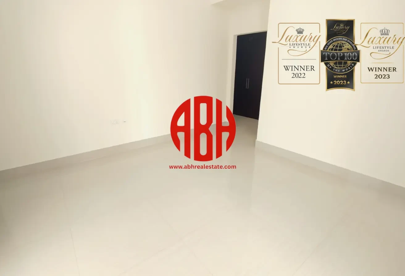 GENEROUS SPACE | 2 BEDROOM + BALCONY | BILLS FREE - Apartment in Marina Residence 16