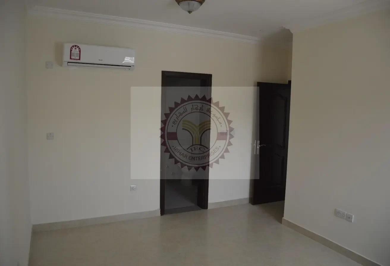2bhk Unfurnished apartment only at 4000 QAR - Apartment in Najma Street