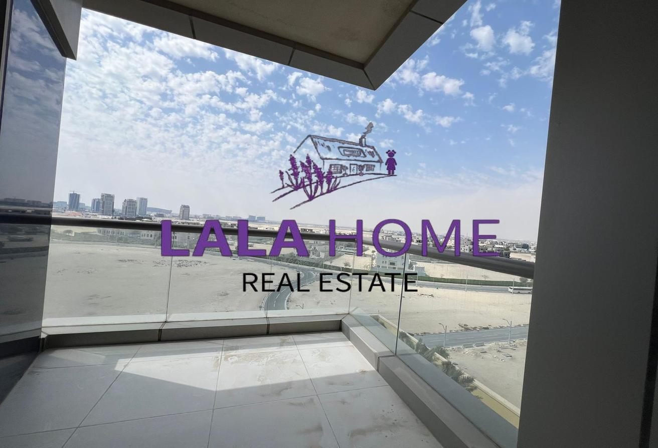 GREAT 1 BD FF WITH COOLING IN BALCONY