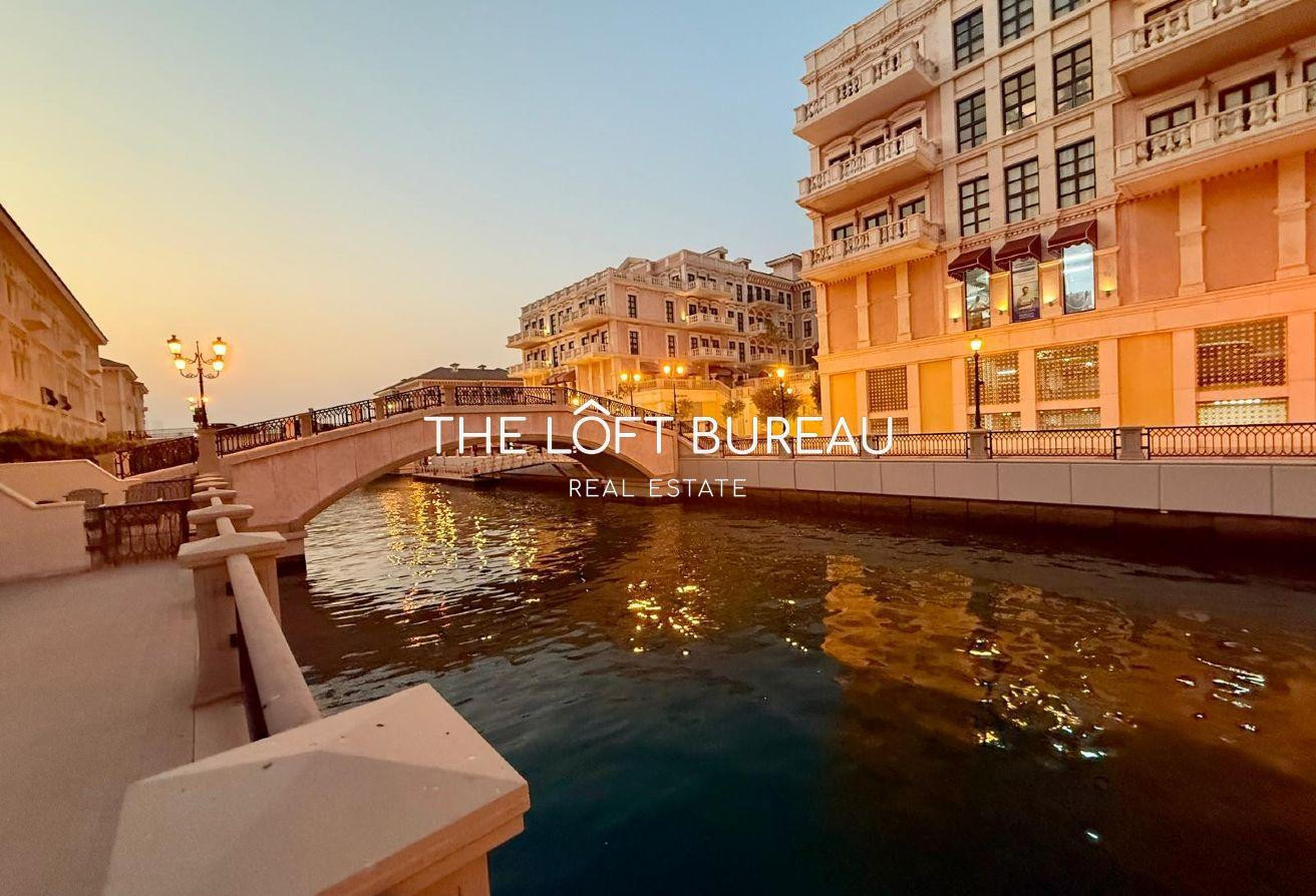 TRIPLEX AT THE CANAL-POOL-GYM ACCESS-BEACH-TERRACE - Townhouse in Murano