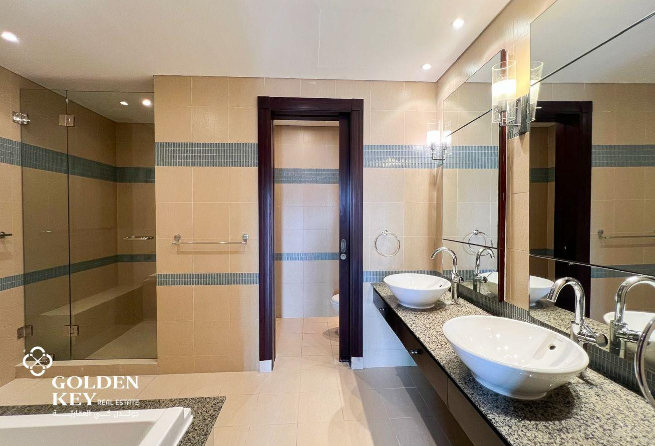 Marina View | Townhouse | SF | 2BR with Balcony