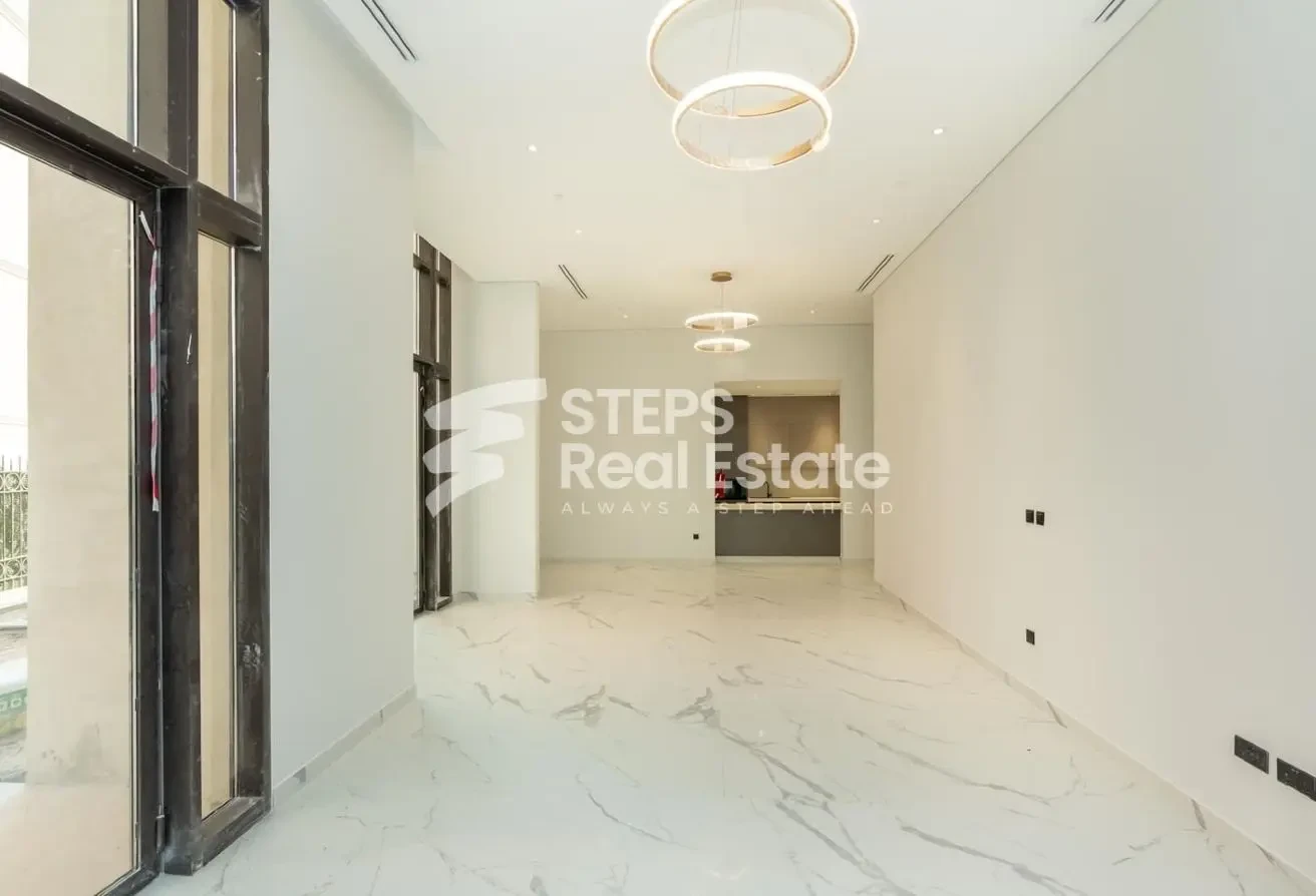 Elegant Flat with Garden and Maids Room - Apartment in Giardino Apartments