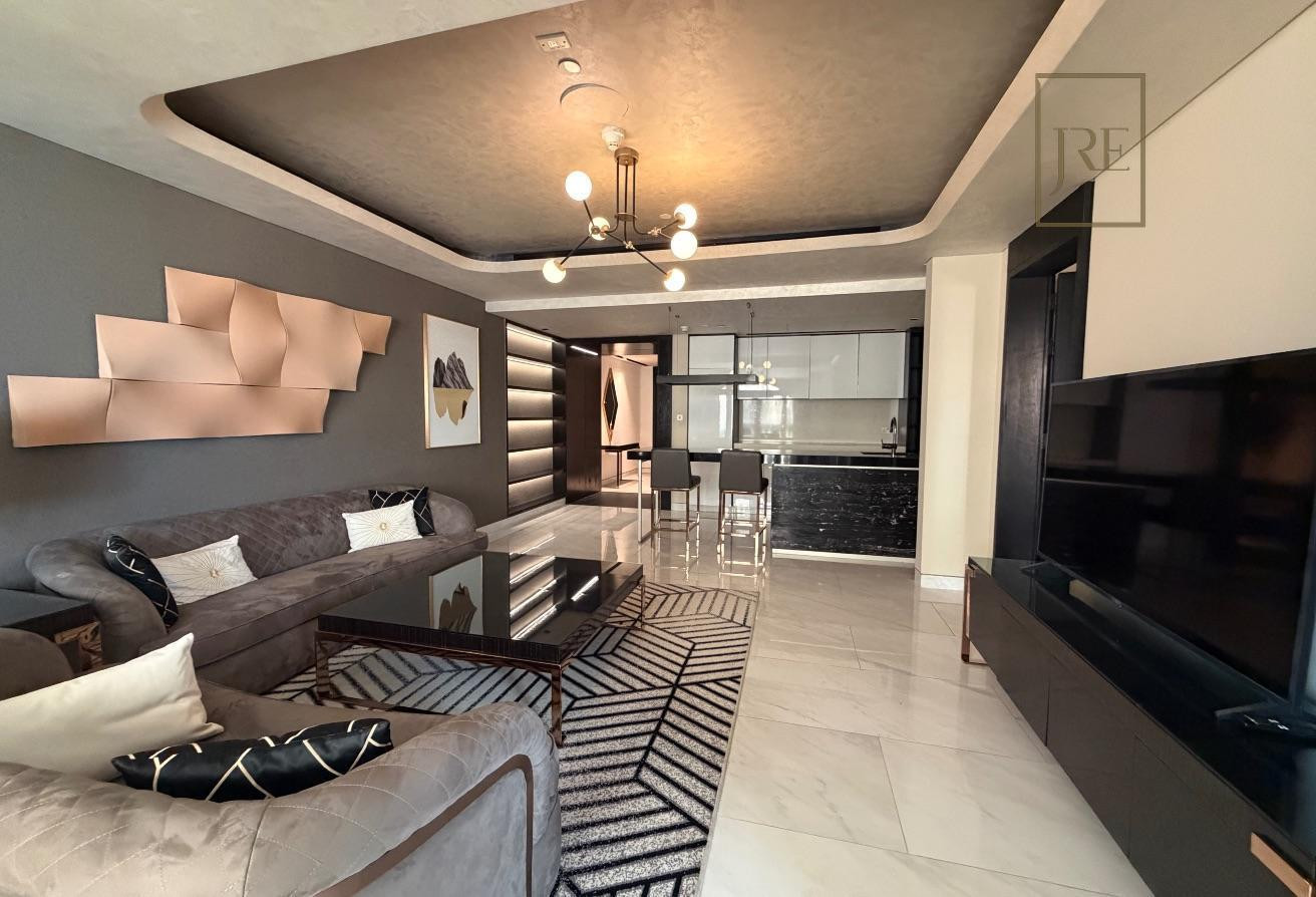 Porto Arabia 2 Bed! Spacious Balcony