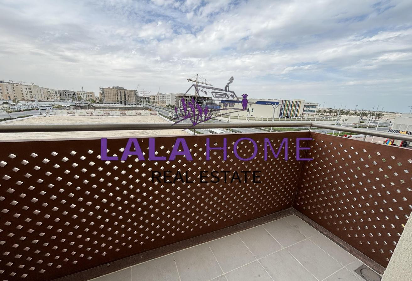 2br| bills - internet inc.| balcony| even pillows