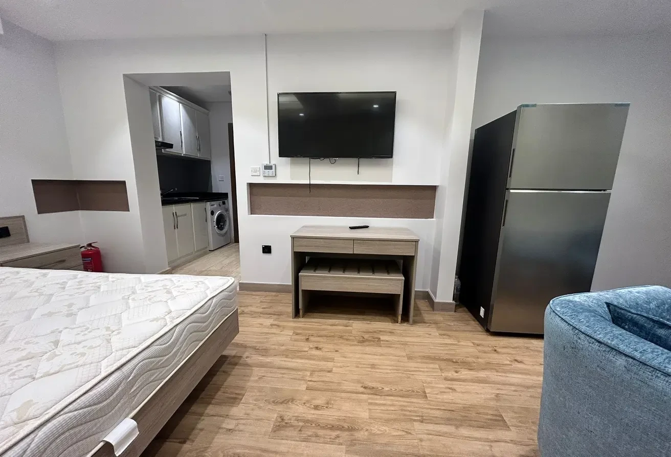 SPACIOUS FURNISHED STUDIO 2 MONTHS FREE NEAR MERTO - Studio Apartment in Regency Residence Al Sadd