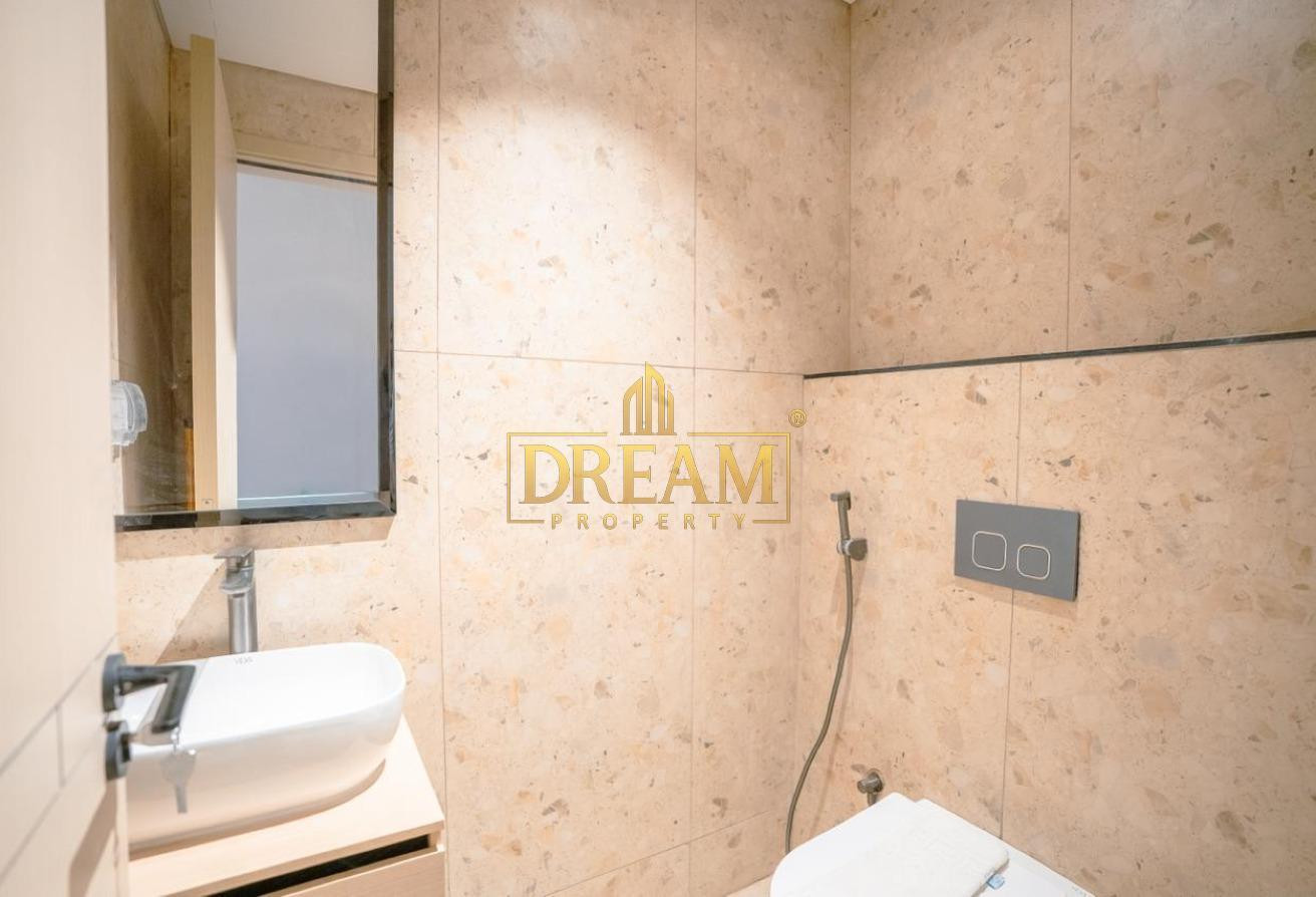 Beautiful 2 Bedroom for Sale in Lusail Marina - Apartment in Marina District