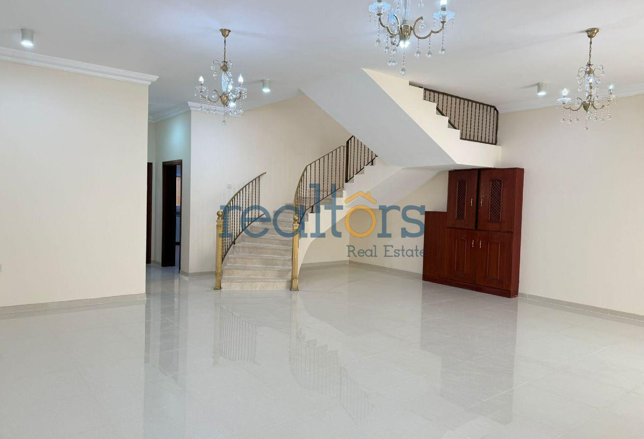 Elegant 5BR Villa with Garden in Al Hilal - Villa in Al Hilal