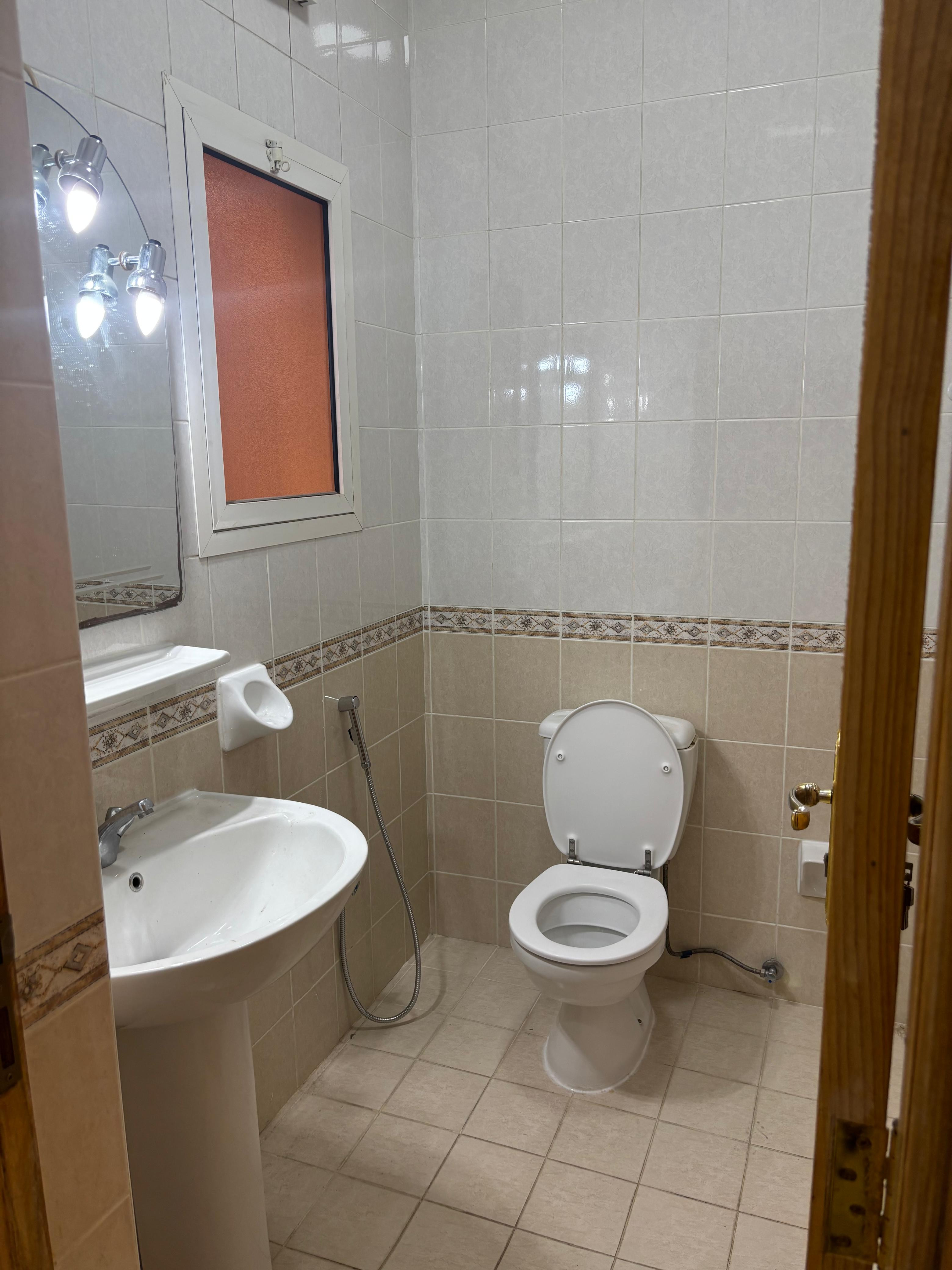 Spacious 2bhk Apartment for Rent - Semi Furniture