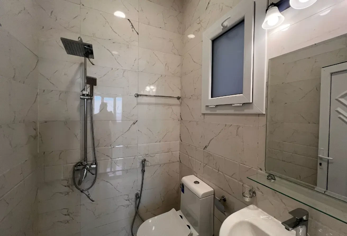 7 BEDROOM VILLA IN COMPOUND NEXT TO AL HAZM MALL - Villa in Al Markhiya