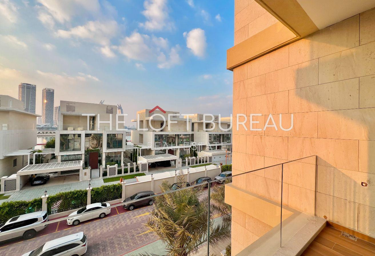 FreeHold| 10%DP|Crystal| GEWAN ISLAND| 2BHK+Maid|