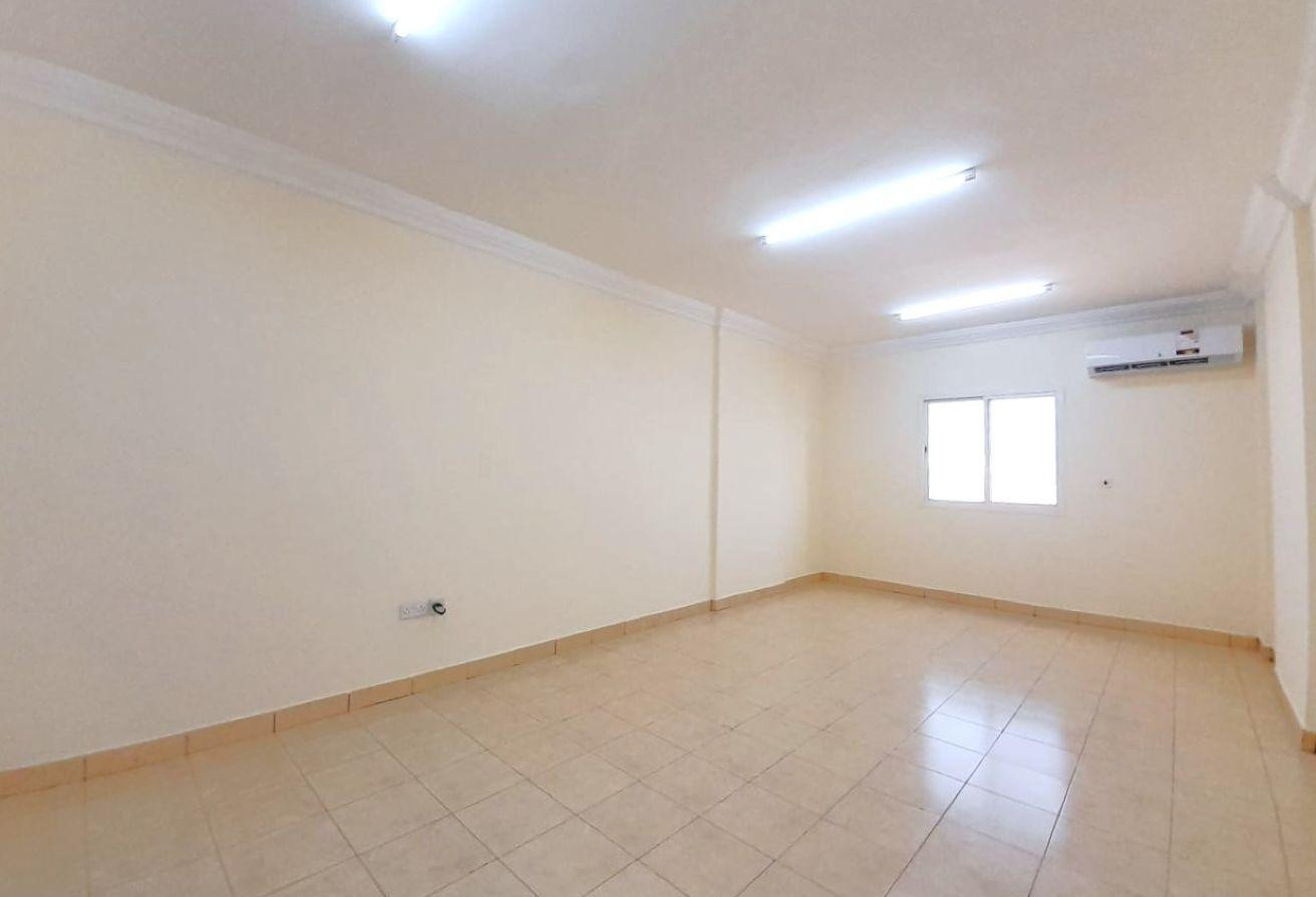 SPACIOUS 2 BEDROOMS UNFURNISHED | AVAILABLE NOW !! - Apartment in Najma 28