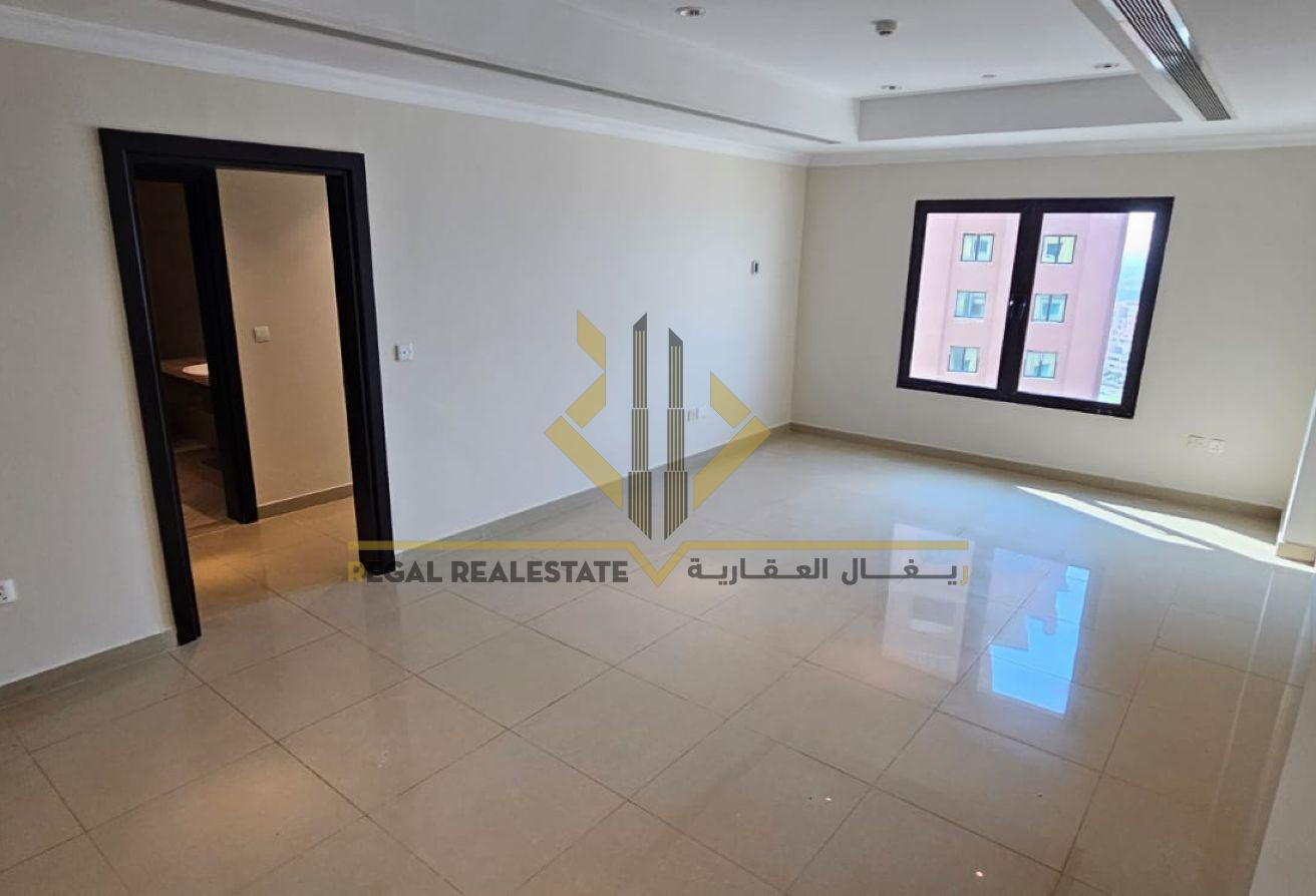 For Sale 1-Bedroom Apartment in Porto Arabia - Apartment in East Porto Drive