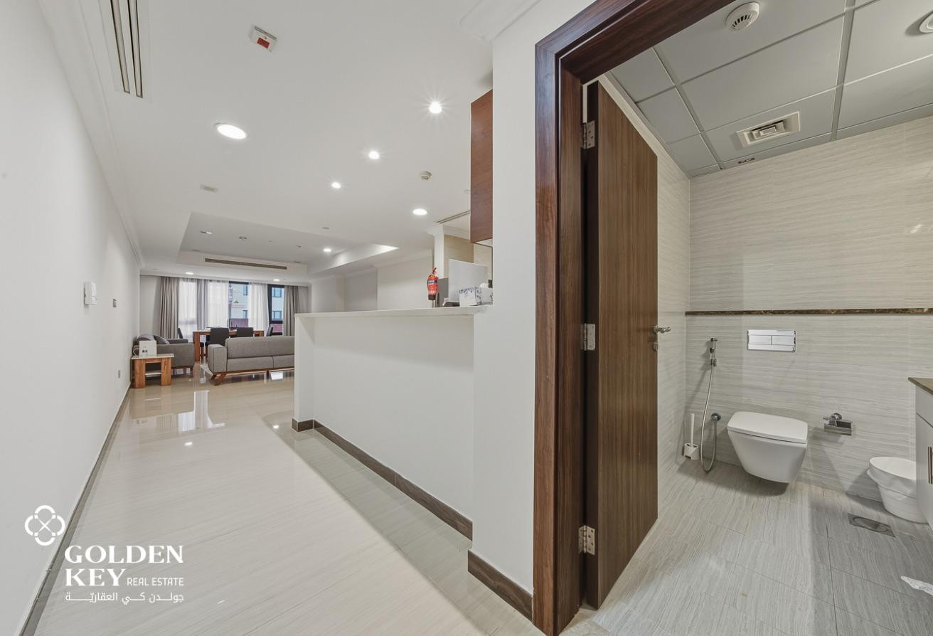 Furnished | Spacious 1-BR for Rent | Porto Arabia - Apartment in West Porto Drive