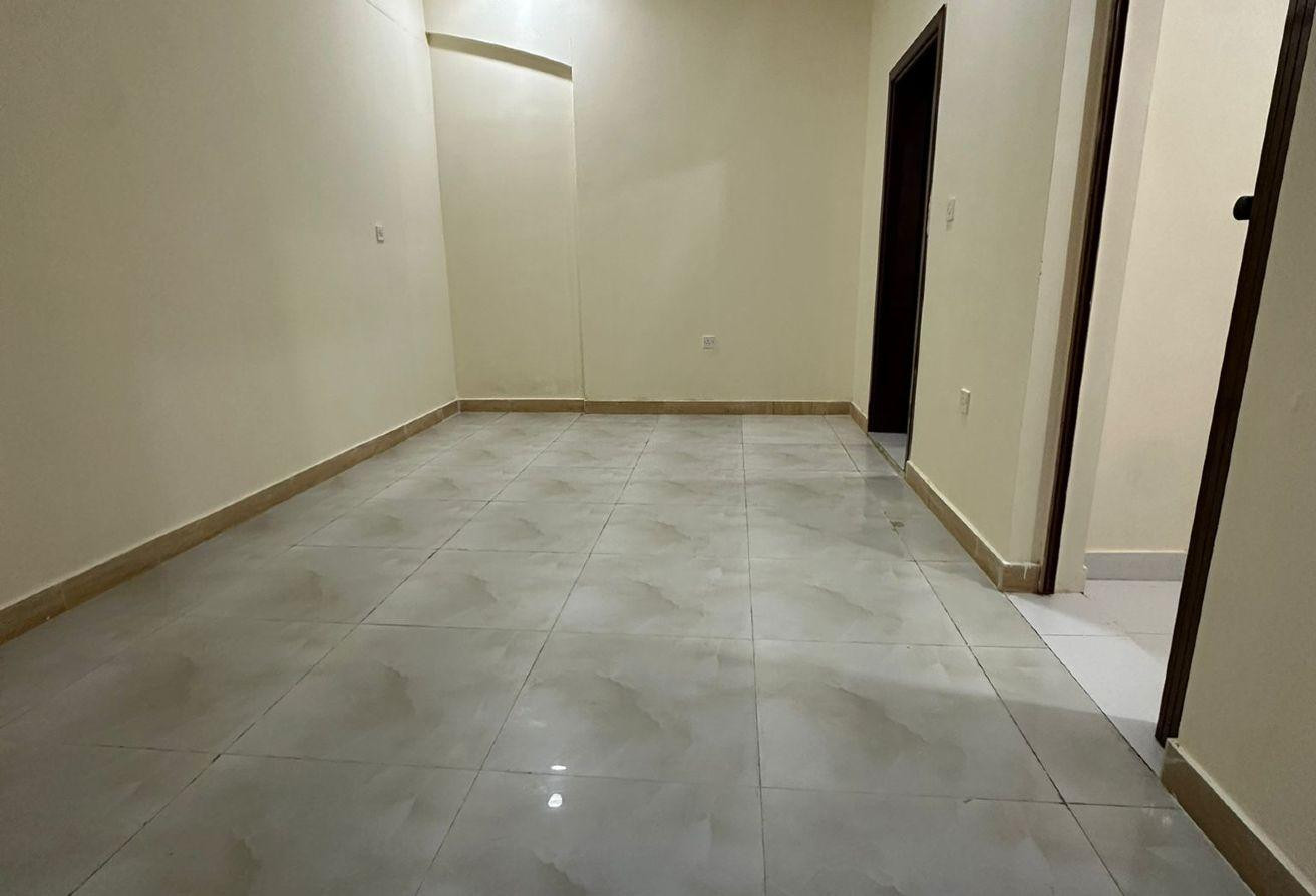 Moaither South, room with a kitchen and a comprehe - Apartment in Doha