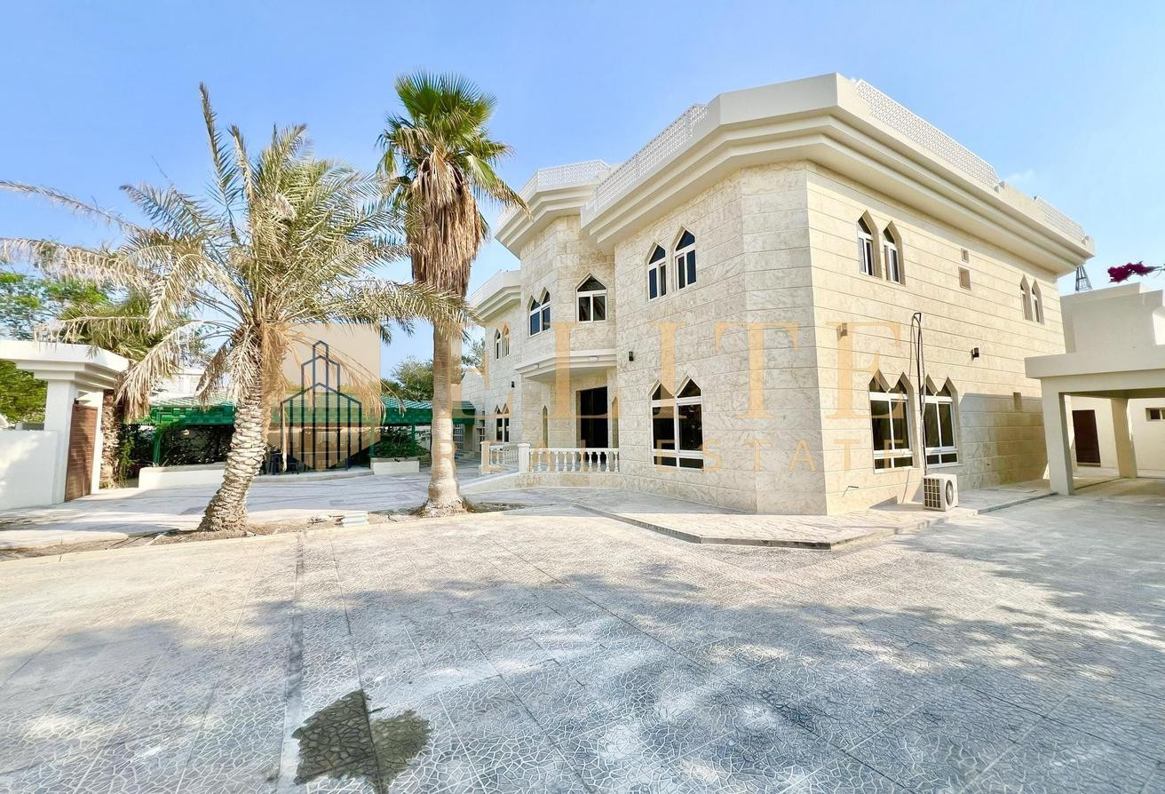 Huge renovated 5BDR+MAID+Driver villa private pool - Villa in Hazm Al Markhiya