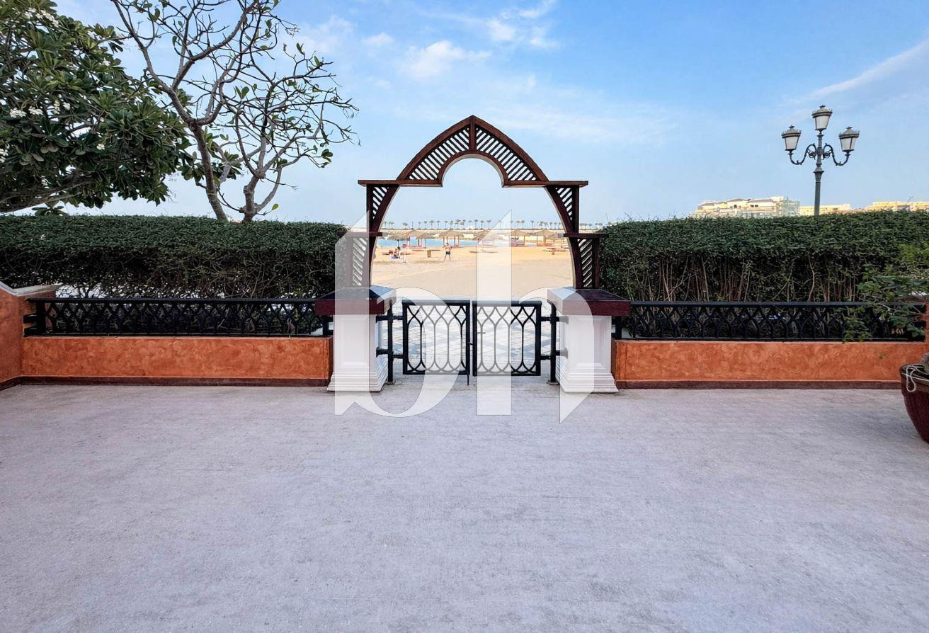 ROI READY WATERFRONT DUPLEX QANAT QUARTIER - Duplex in Carnaval