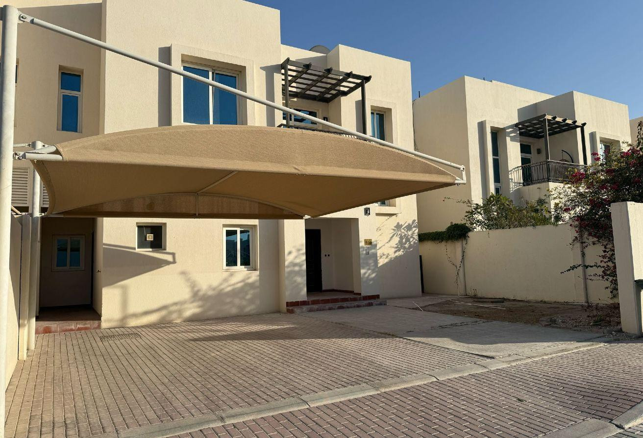 Spacious Three Bdr Villa I Maids Room I Ain Khaled - Compound Villa in Wadi Al Shaheeniya Street