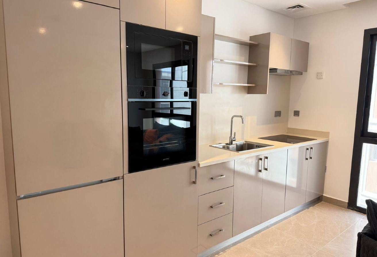 Modern 1BR Flat with City View