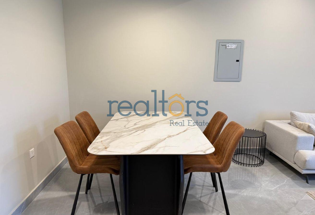 NO COMMISSION I stylish 2 BHK including QC - Apartment in Giardino Apartments