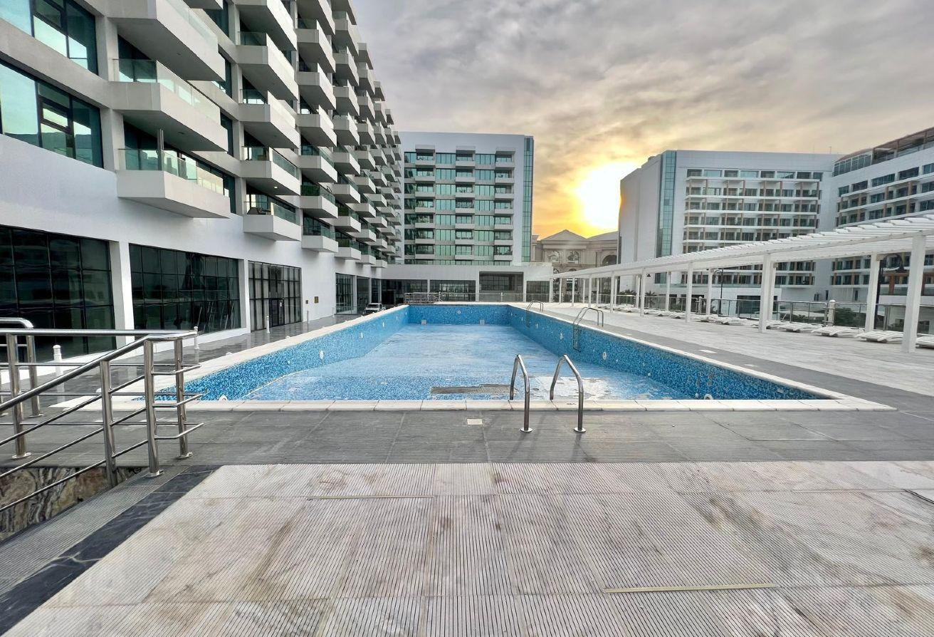 Full sea view / nice and modern one bedroom