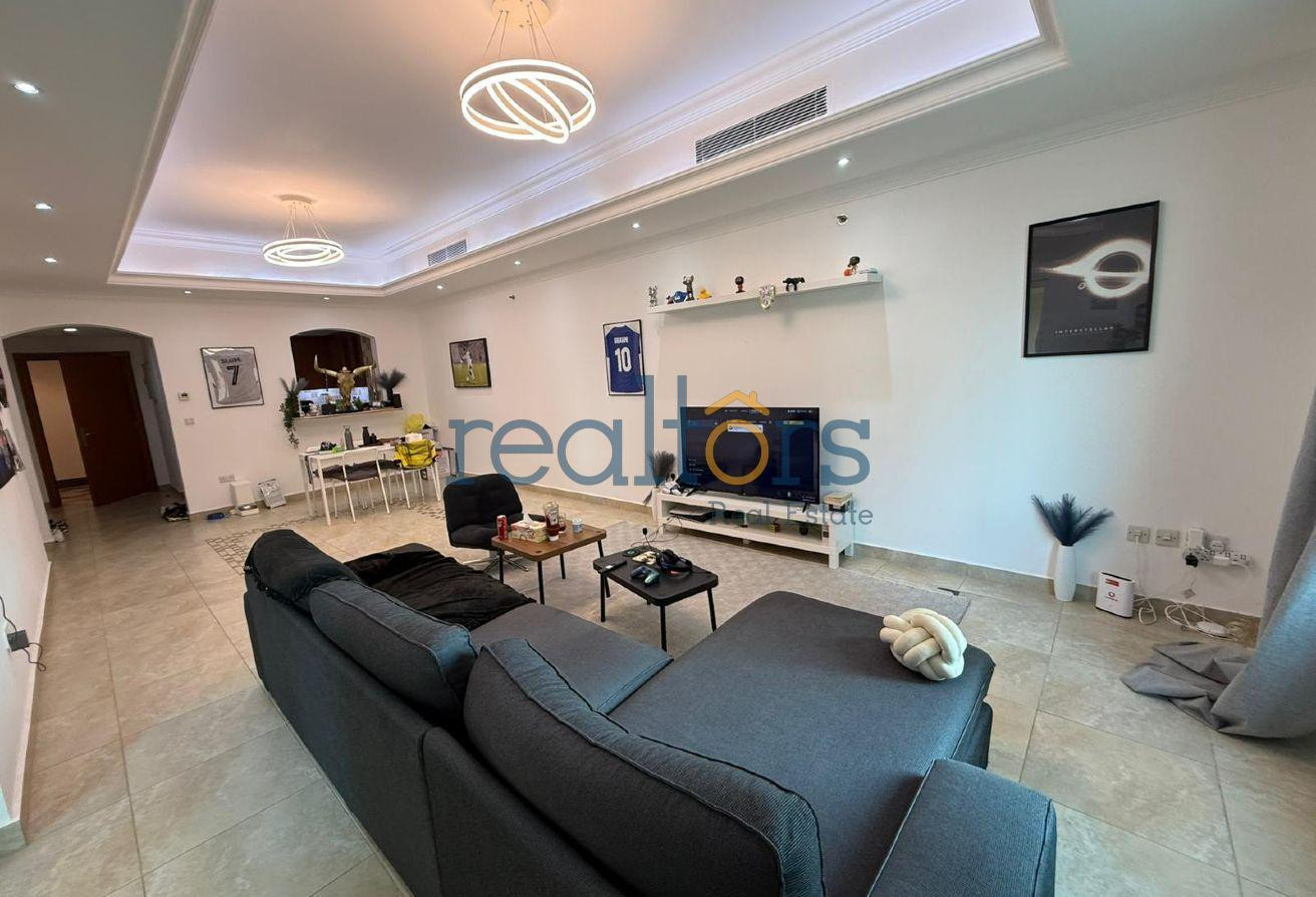 Porto Arabia 2 Bed! Spacious Balcony