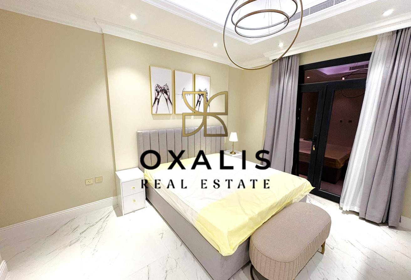 LUXURIOUS 2 BEDROOMS FURNISHED | NEAR WEST WALK