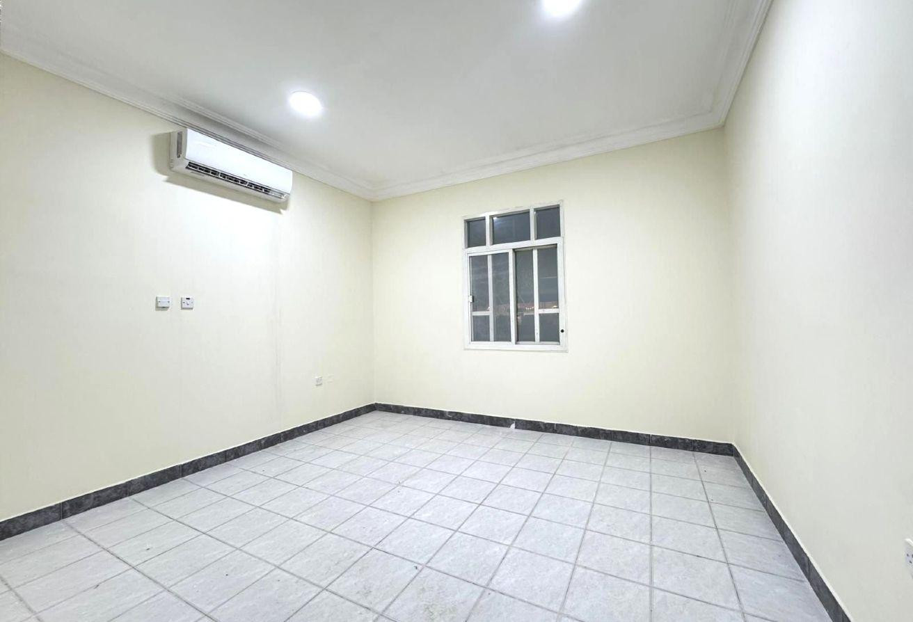FAMILY-FRIENDLY SPACIOUS UF 2BHK APARTMENT - Apartment in Old Airport Road